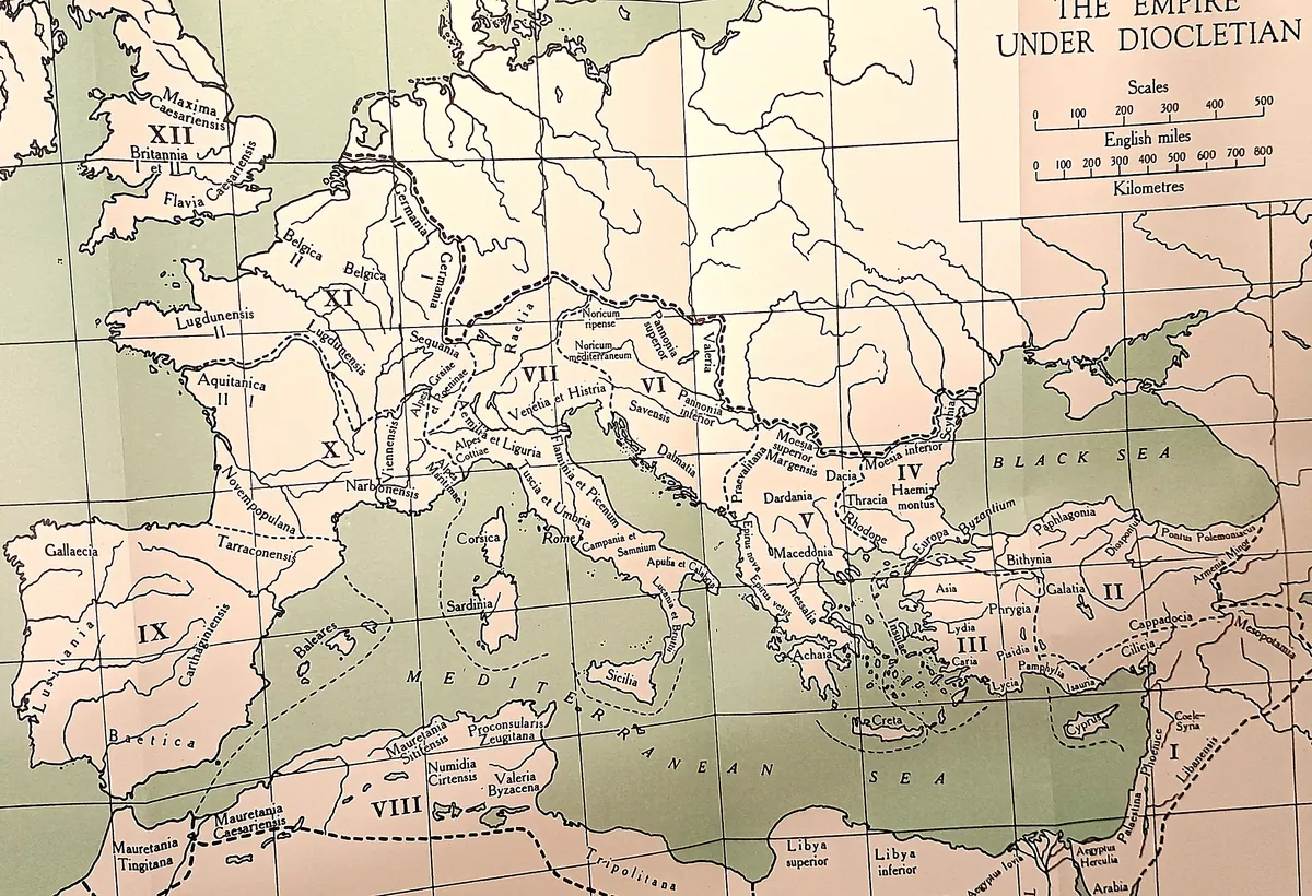 Cambridge Ancient History map plate: The Empire under Diocletian
