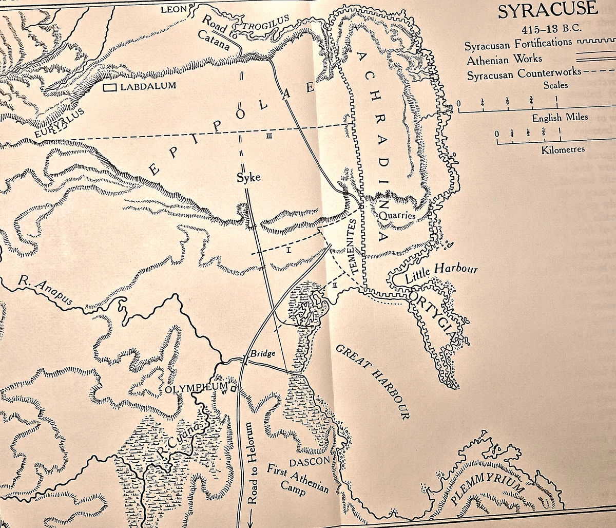 Cambridge Ancient History plan: Syracuse 415-13 B.C., the Athenian and Syracusan siege works